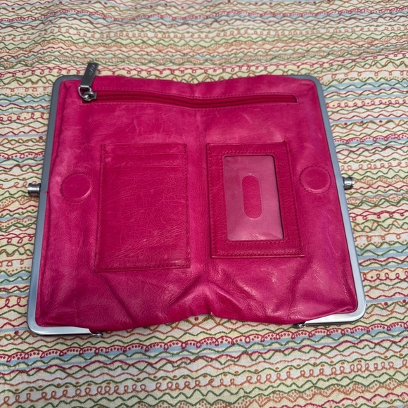 Hobo The Original Pink Leather Double Kisslock Framed Credit Card Bifold Wallet - Picture 9 of 12